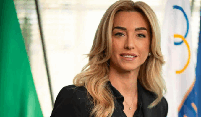 Silvia Salis si prende Genova: “Noi più competenti, solidi e civili di questa Destra”