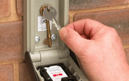 Sentenza del Consiglio di Stato: no alle key box, sì allo smart check-in