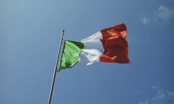 come si esegue e si segue l'inno nazionale italiano
