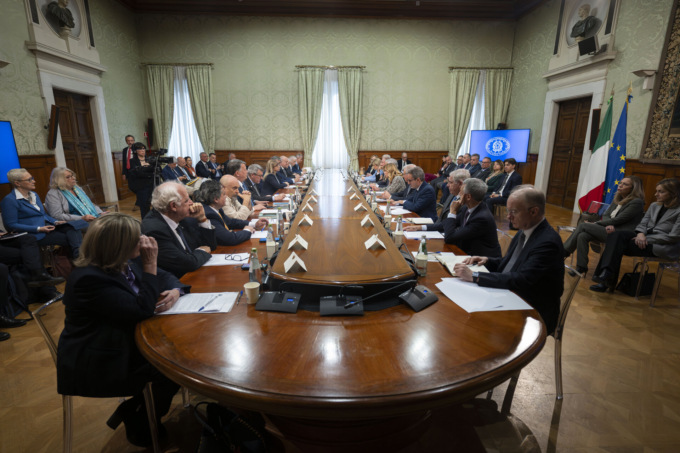Sicurezza sul lavoro, confronto governo-sindacati. Meloni: "Uniamo le forze", soddisfazione di Landini