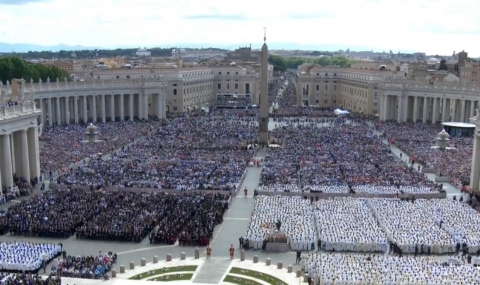 Inizia l’era di Papa Leone XIV: “Una Chiesa unita che diventi la base di un mondo riconciliato”