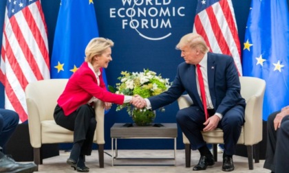 Trump: "Le trattative con l'Europa non funzionano, dazi al 50% dall'1 giugno"