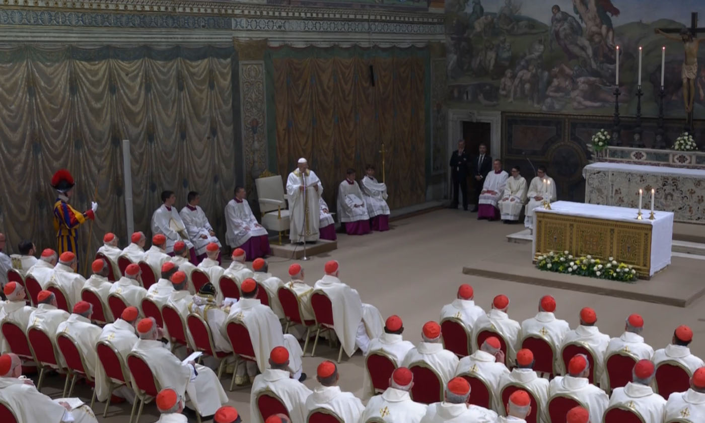 Leone XIV celebra la sua prima messa da Papa nella Cappella Sistina