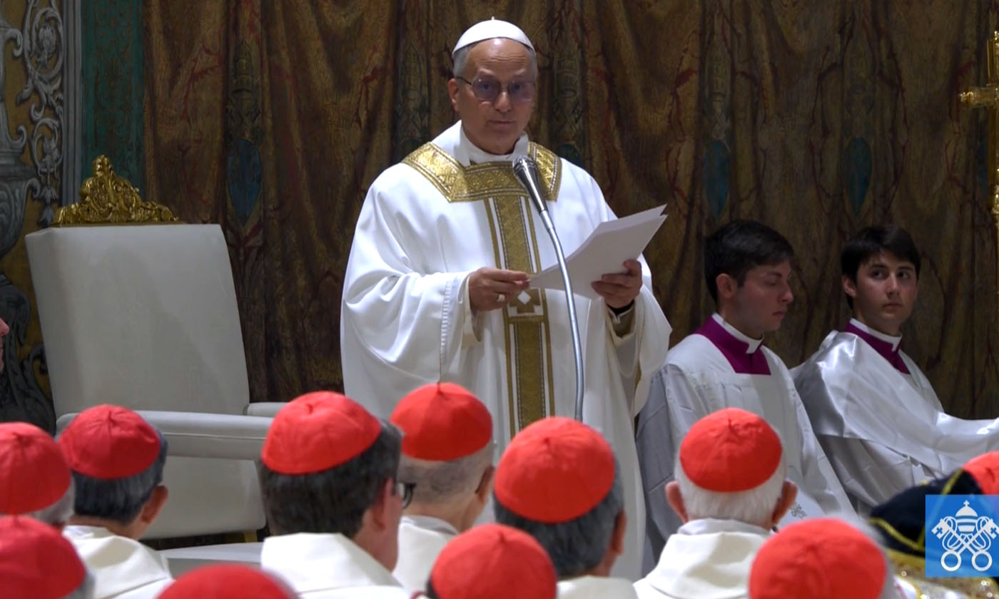 Leone XIV celebra la sua prima messa da Papa nella Cappella Sistina