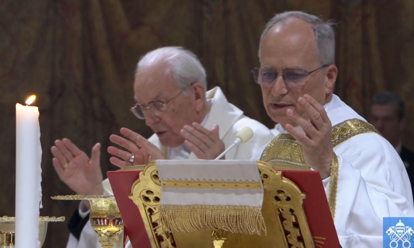 Leone XIV celebra la sua prima messa da Papa nella Cappella Sistina