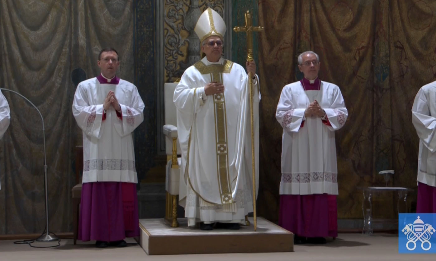 Leone XIV celebra la sua prima messa da Papa nella Cappella Sistina