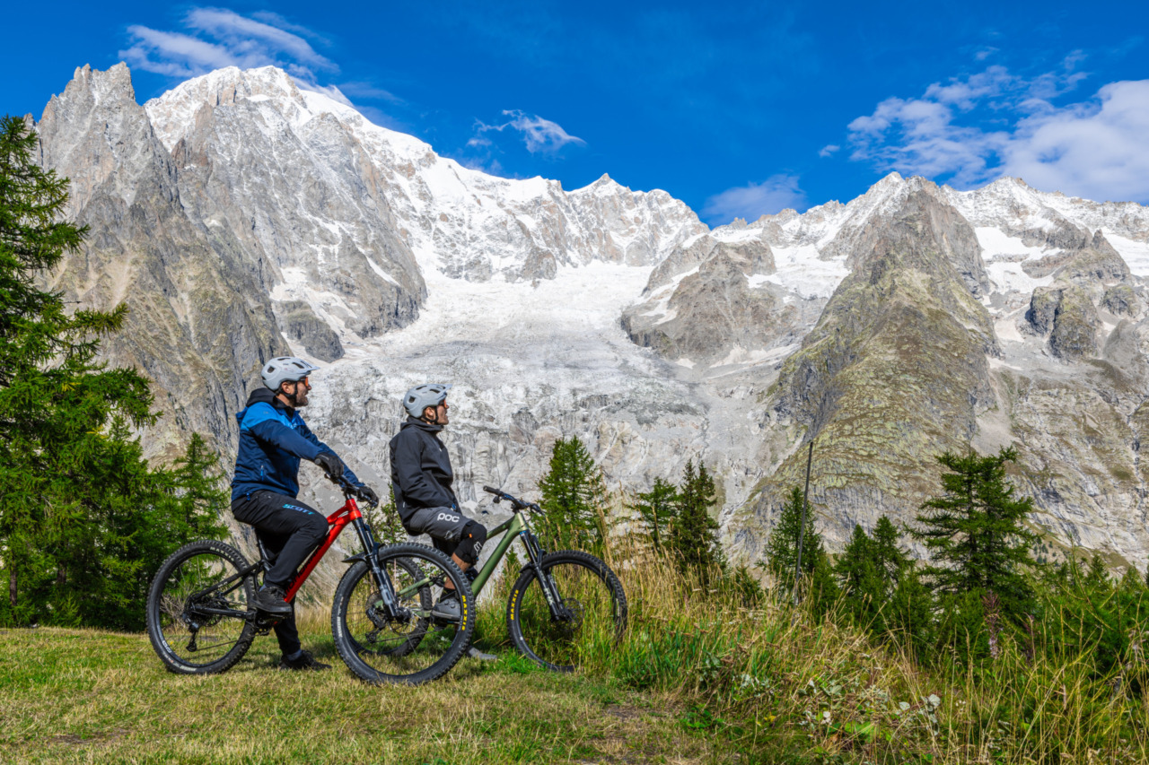 Escursioni, benessere e tante novità immersi nella magia del Monte Bianco: impianti aperti dal 28 giugno al 31 agosto
