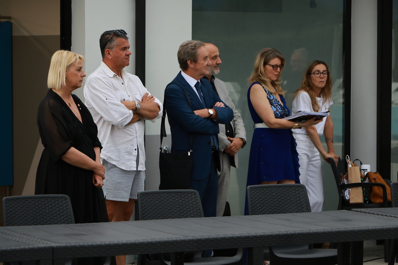 Miriam Tirinzoni ed Alessio Bordessa inaugurano l’estate al Bonni&Clyde Lido di Gera Lario