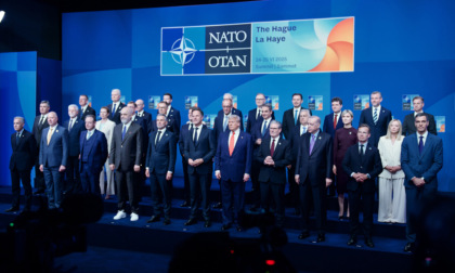 Dal vertice Nato, sì al raddoppio delle spese militari. Trump show: "Vittoria monumentale"