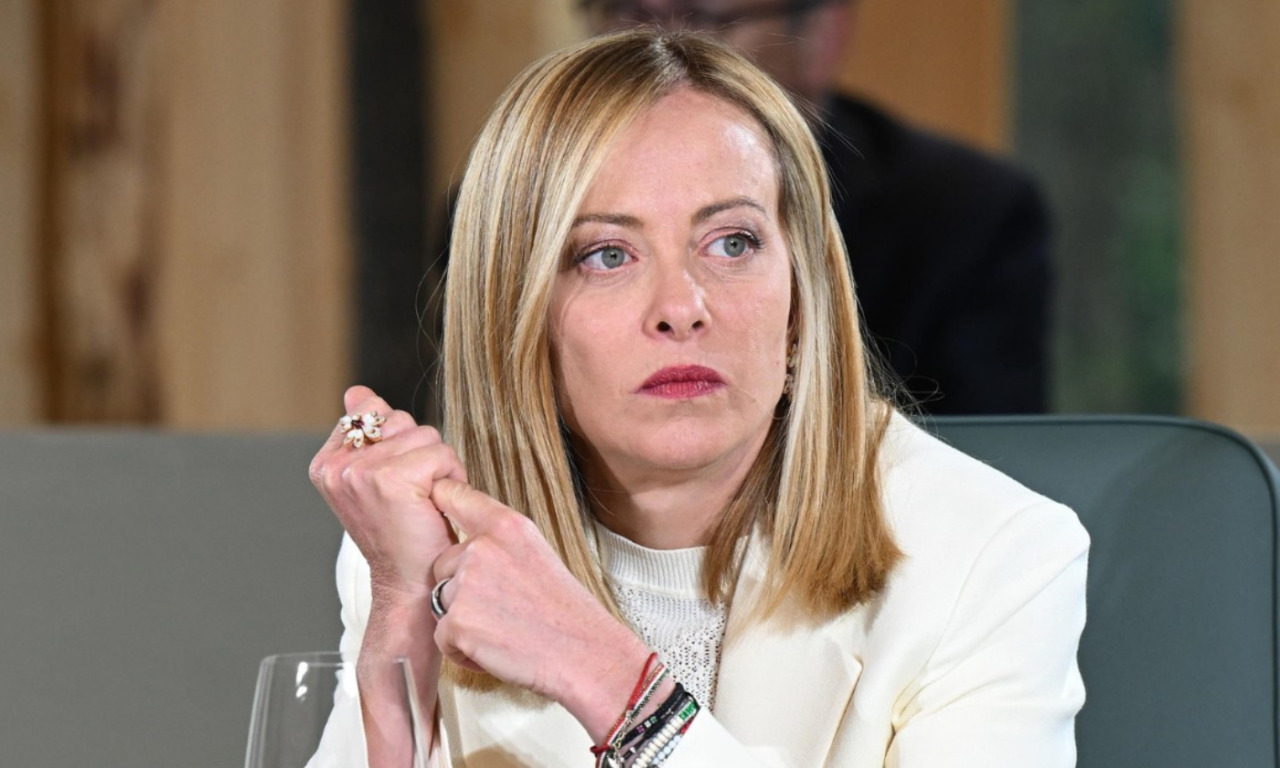 Palazzo Chigi, linee roventi: dopo Trump e Abu Mazen, Meloni telefona anche a Bin Salman