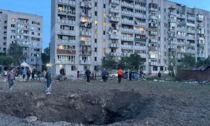 Attacco russo senza precedenti, 537 droni e missili lanciati in una sola notte: morto pilota ucraino