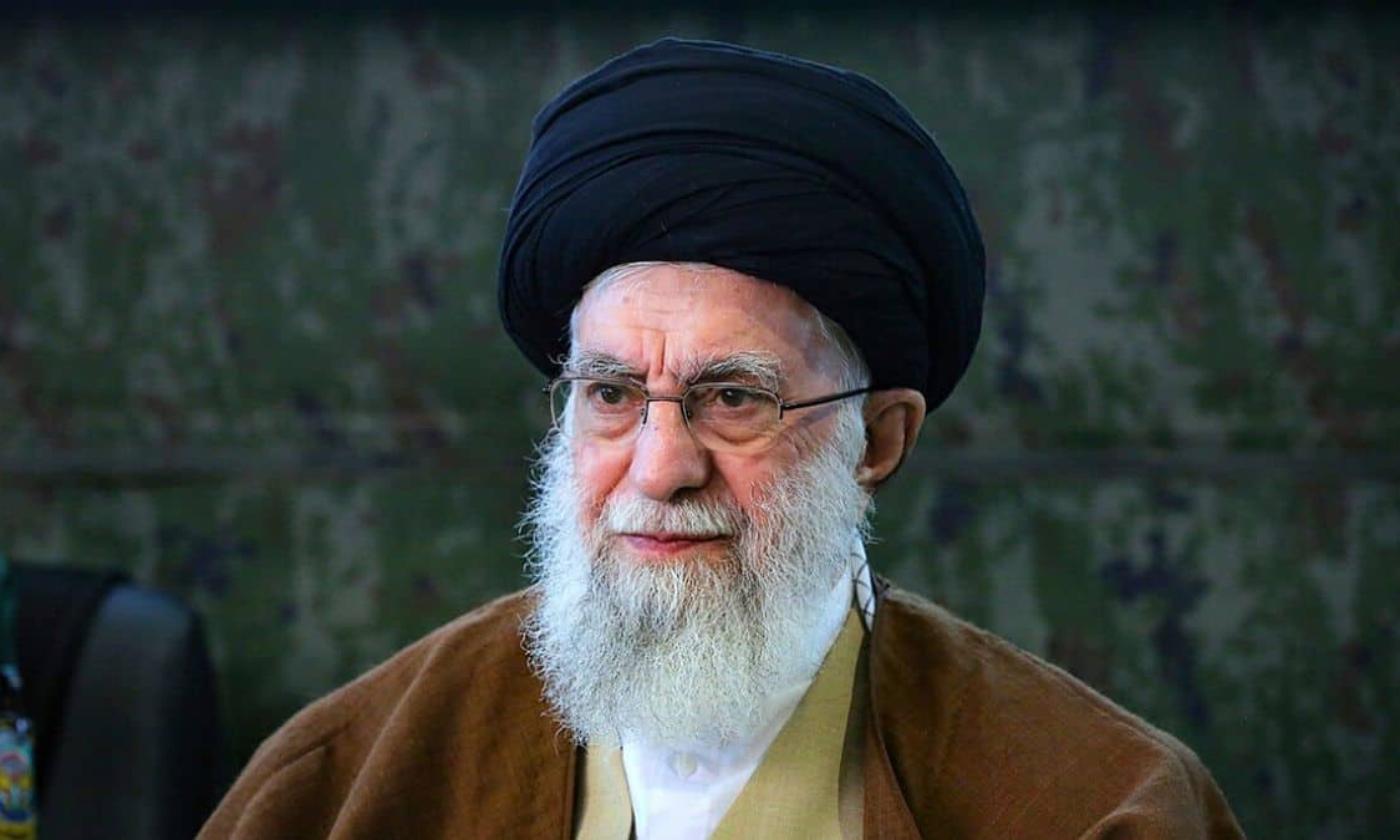 Khamenei si rifugia in un bunker sotterraneo
