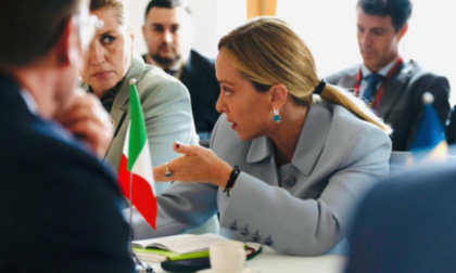 Meloni va oltre la difesa comune e spinge per il debito comune