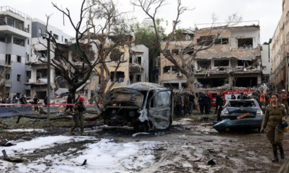 Missili su Tel Aviv e Haifa, 8 morti. Israele: "Gli abitanti di Teheran pagheranno questi raid"