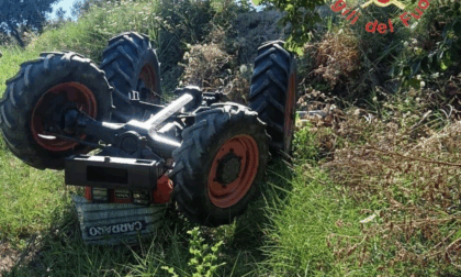 Agricoltore schiacciato da un trattore, muratore cade da un balcone: tre morti sul lavoro in un giorno