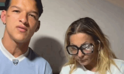 La mamma di Martina Carbonaro su TikTok per pubblicizzare un panino, insulti social. L'avvocato: "Non era in sé"