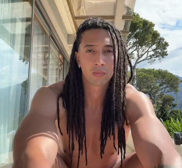 Referendum cittadinanza, il cantante Ghali: "Chi nasce qui, lavora, paga le tasse, si sente italiano, non è riconosciuto come cittadino"