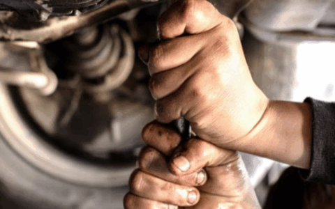 In Italia nel 2024 oltre 80mila lavoratori minorenni. Sei i minori morti sul lavoro tra il 2019 e il 2023