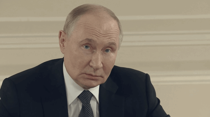 Perché secondo Trump i bassi costi del petrolio costringeranno Putin alla resa in Ucraina