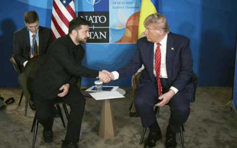 Incontro con Putin in Alaska, Trump contrariato per rifiuto Zelensky su cessione territori