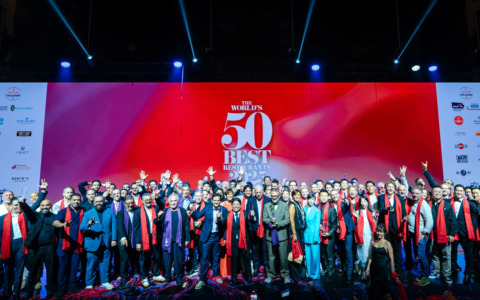 Sei ristoranti italiani tra i 50 migliori al mondo, Massimo Bottura e Lara Gilmore premiati come icone
