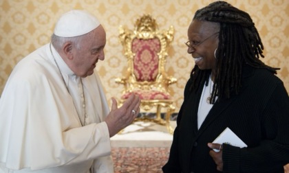 Nuovi palinsesti Rai: Whoopi a Un posto al sole??? Ma anche Benigni in Vaticano