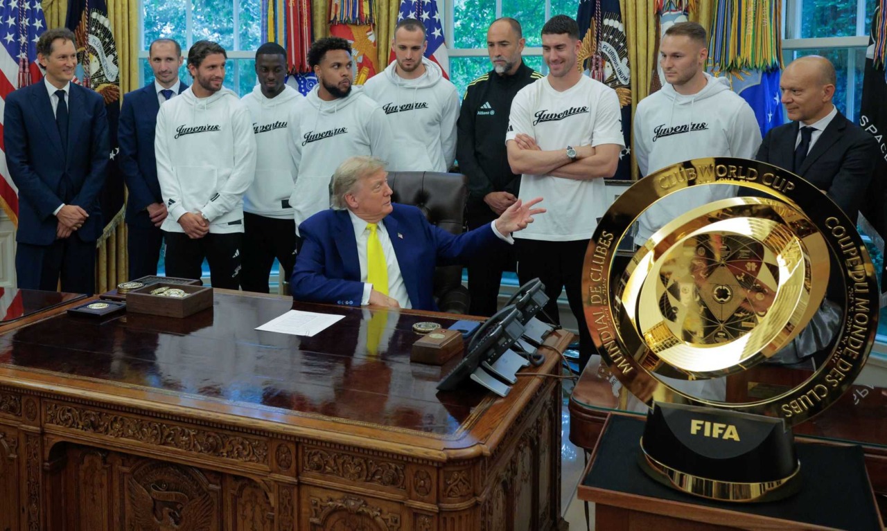 Il surreale incontro fra Trump e i giocatori della Juventus: dal pallone all’Iran (con imbarazzo)
