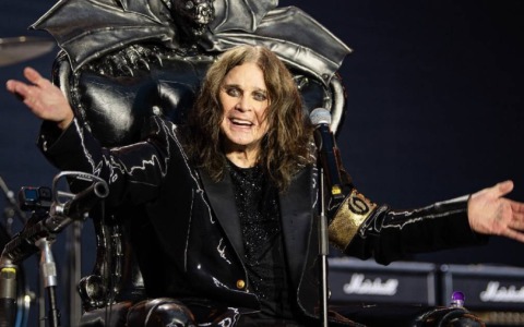 Addio a Ozzy Osbourne, il principe delle tenebre (e il volto domestico di un mito)