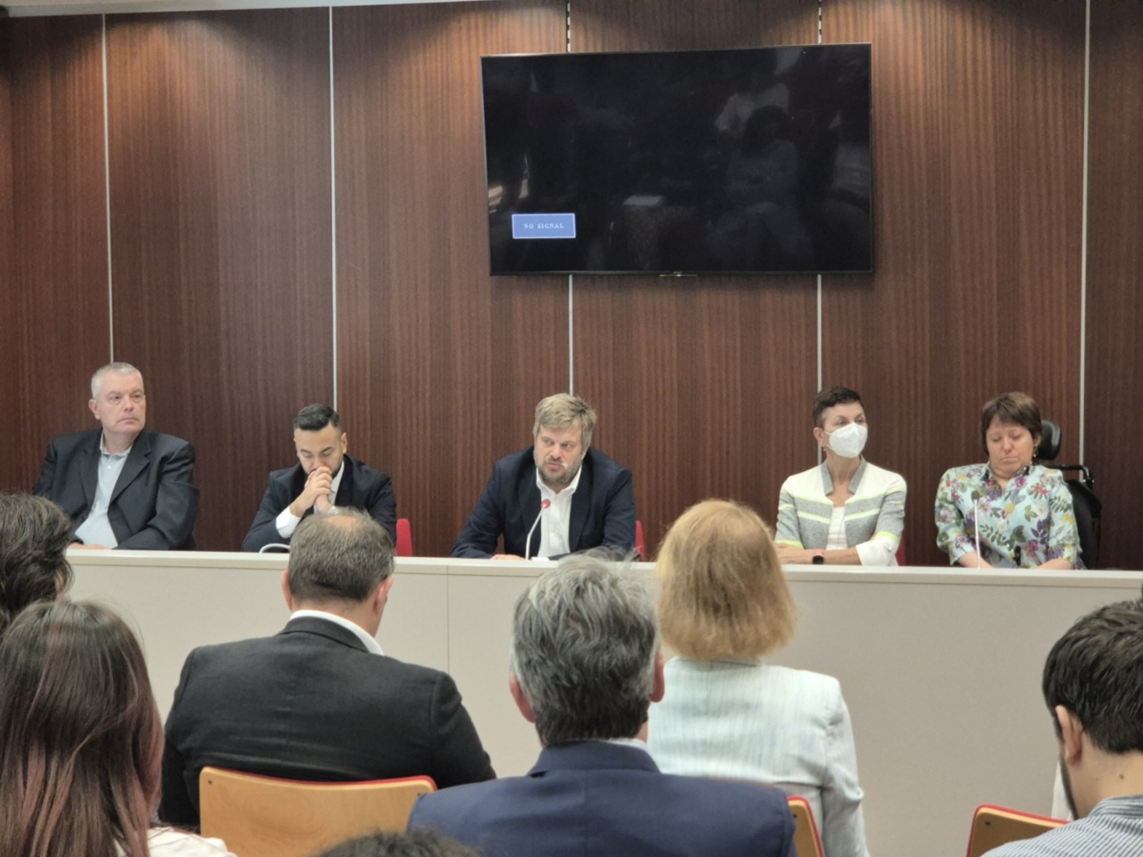 Lombardia, sessione di bilancio con opposizioni all’attacco: “Politica delle mancette invece di investimenti strategici”