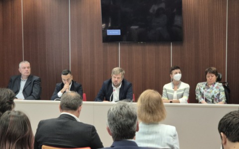 Lombardia, sessione di bilancio con opposizioni all’attacco: “Politica delle mancette invece di investimenti strategici”
