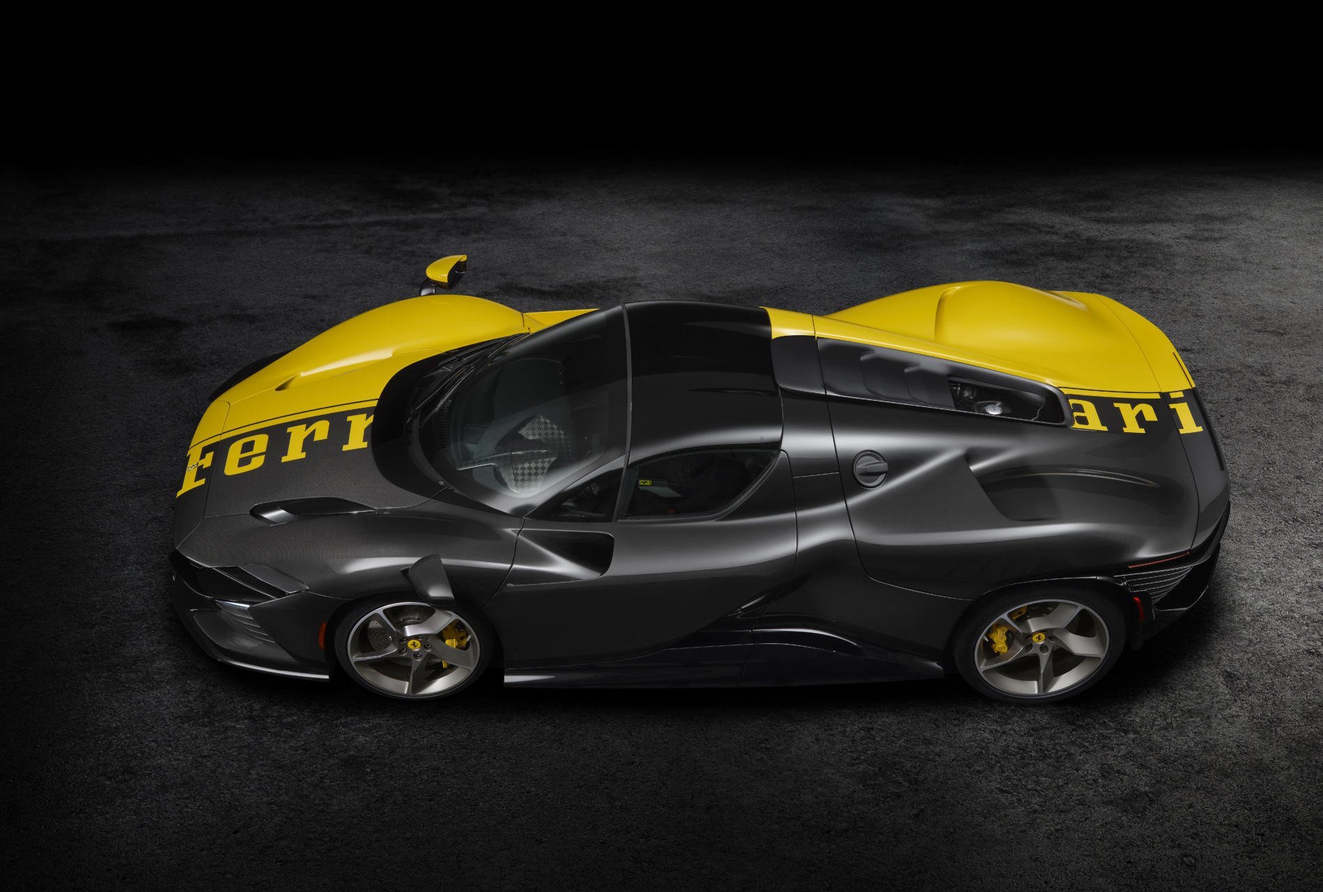 2025_05_Ferrari_SP3_79961_717f62f0-9368-4a9c-bfbf-044465c1e682