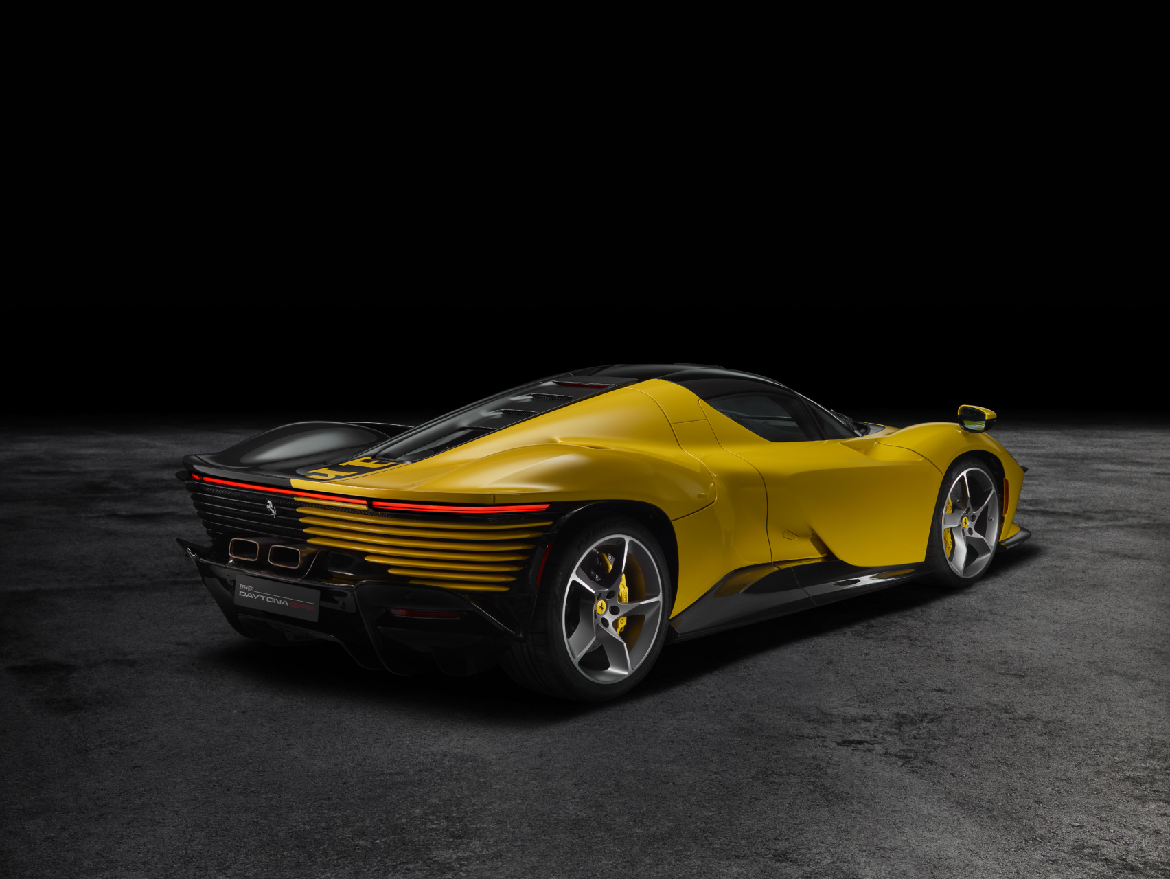 2025_05_Ferrari_SP3_80063_21935b65-d2e4-4e4d-86cb-f23b7f2e3f09
