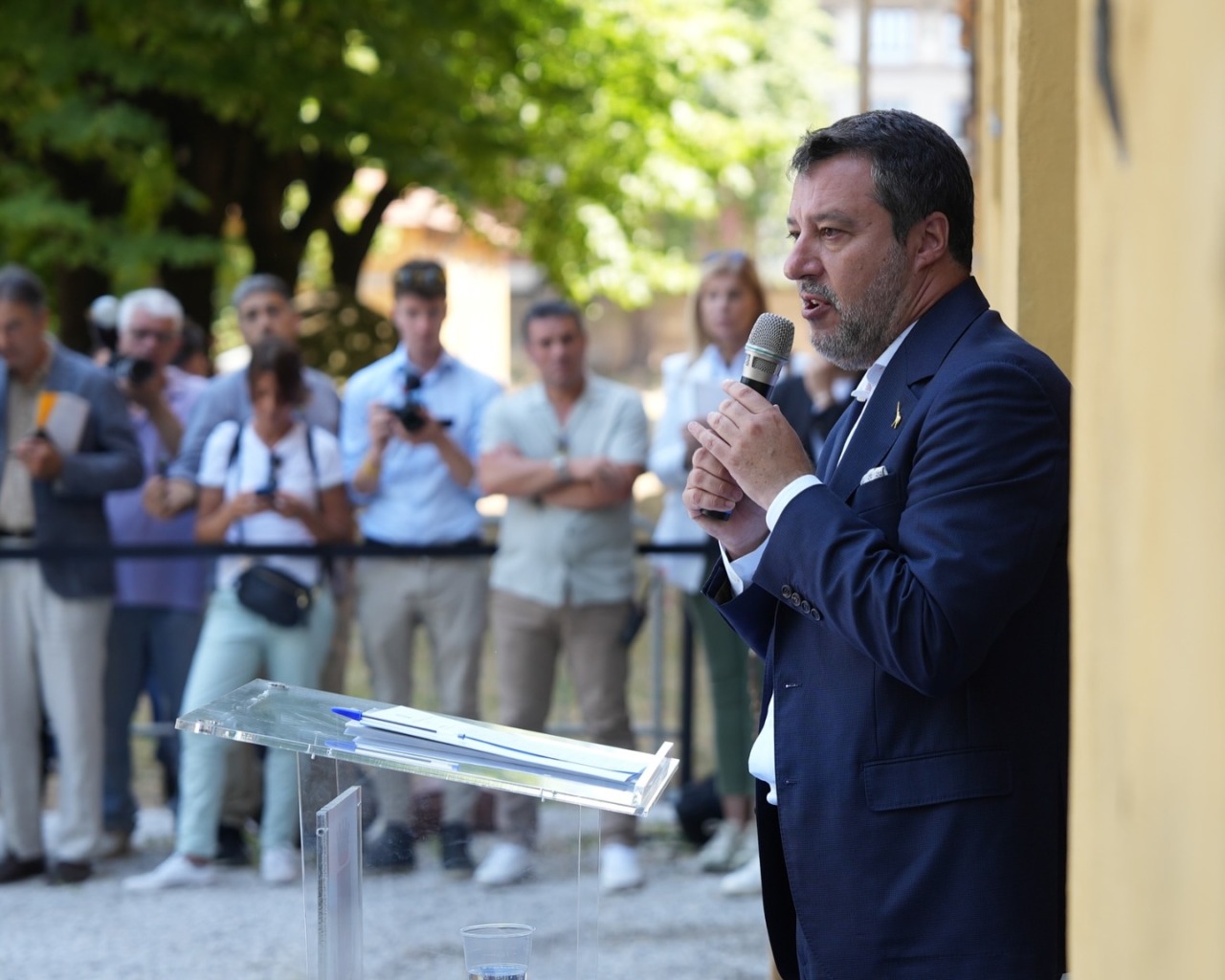 Salvini cambia idea: “5% del Pil per riarmo ok se infrastrutture strategiche anche per l’Italia”