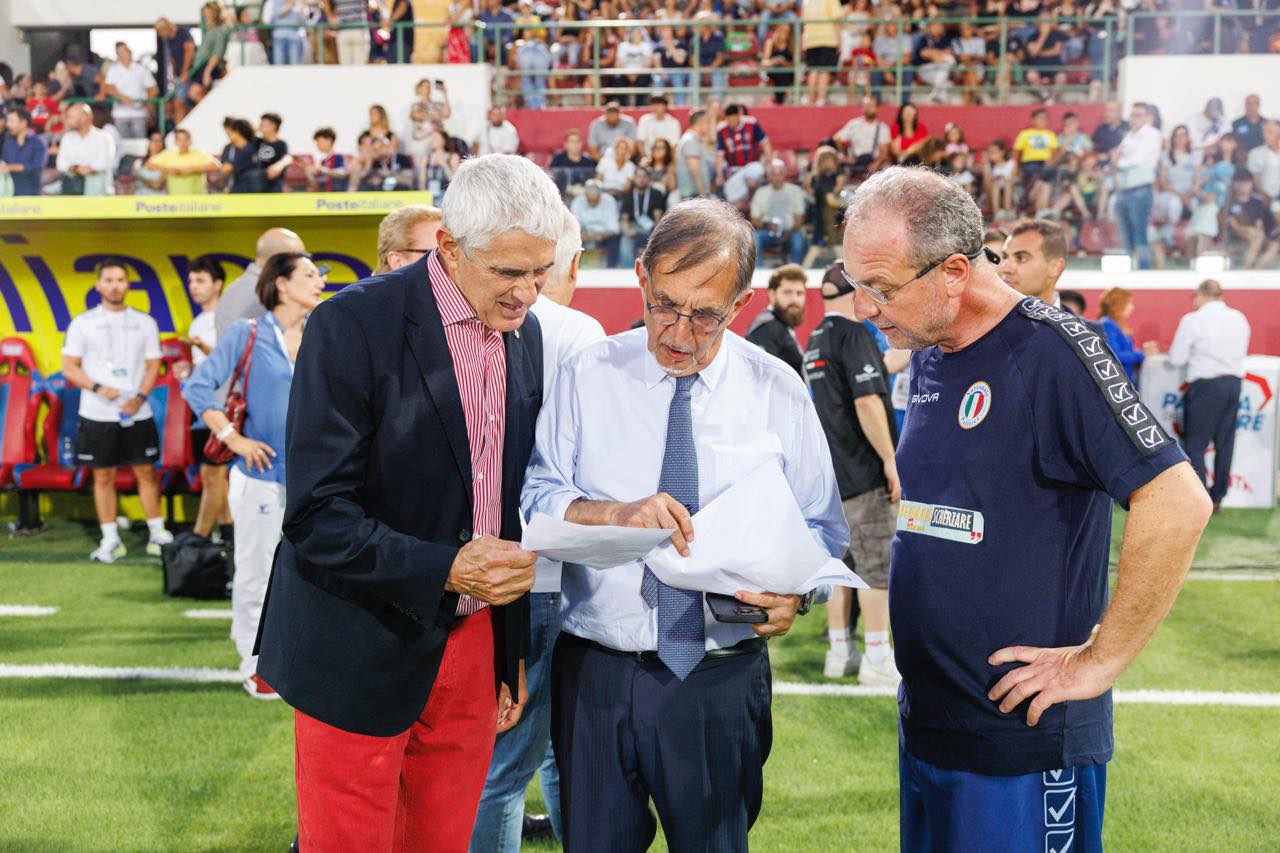 All’Aquila vince la solidarietà (e la Nazionale Cantanti): ministri e parlamentari in campo per la Partita del Cuore