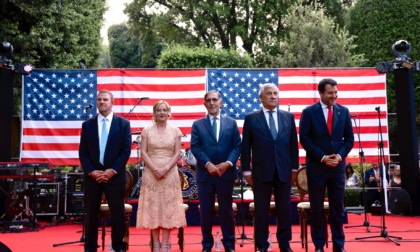 "Nazioni sorelle che parlano la stessa lingua": Meloni a Villa Taverna per la Festa dell'indipendenza americana
