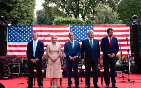 “Nazioni sorelle che parlano la stessa lingua”: Meloni a Villa Taverna per la Festa dell’indipendenza americana
