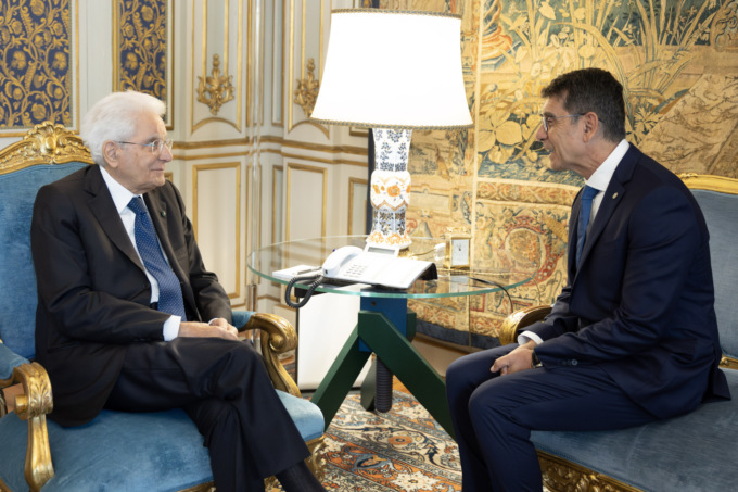 Mattarella al Quirinale per il 208° Anniversario della Polizia Penitenziaria: "Carceri invivibili, fermiamo i suicidi"