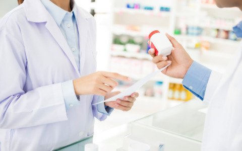 La nuova farmacia dei servizi, fra test e vaccinazioni