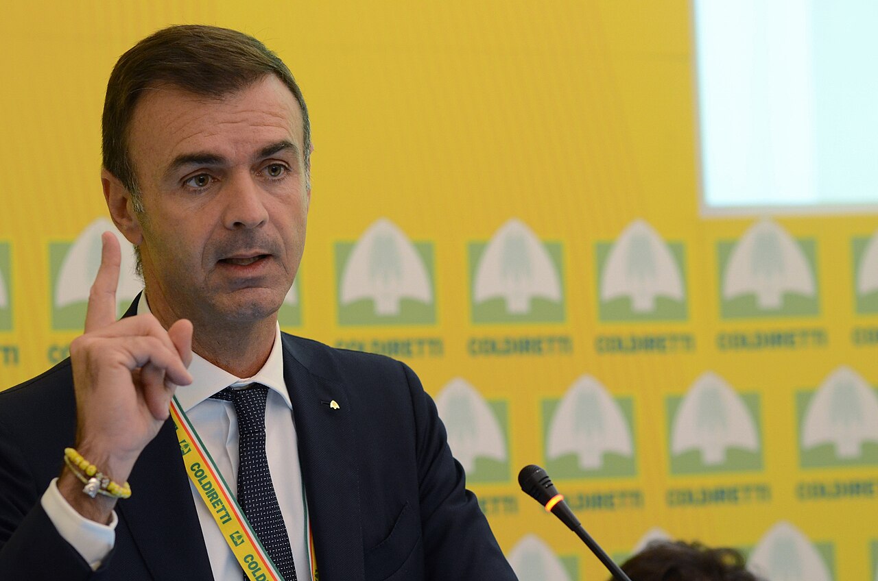 All’assemblea nazionale il presidente di Coldiretti si scaglia contro von der Leyen sul taglio del 20% alla politica agricola comune