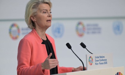 Il Parlamento Europeo boccia la mozione di sfiducia contro Von der Leyen