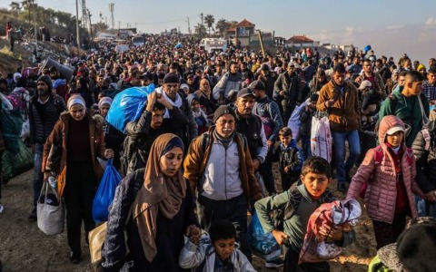 Israele ordina l’evacuazione di Gaza: “Spostatevi verso il sud della Striscia”