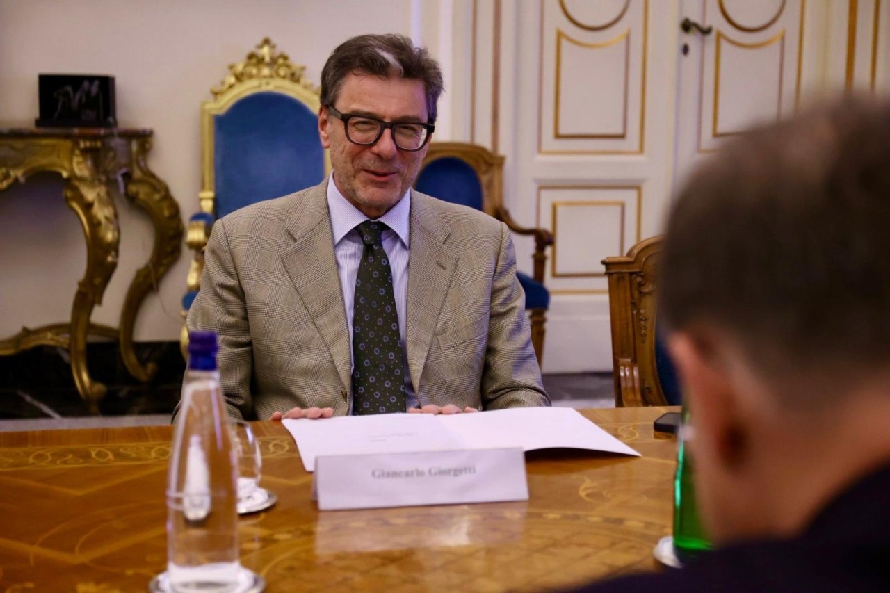 Taglio dell’Irpef e rottamazione delle cartelle a rischio. Giorgetti: “Il quadro si è complicato”