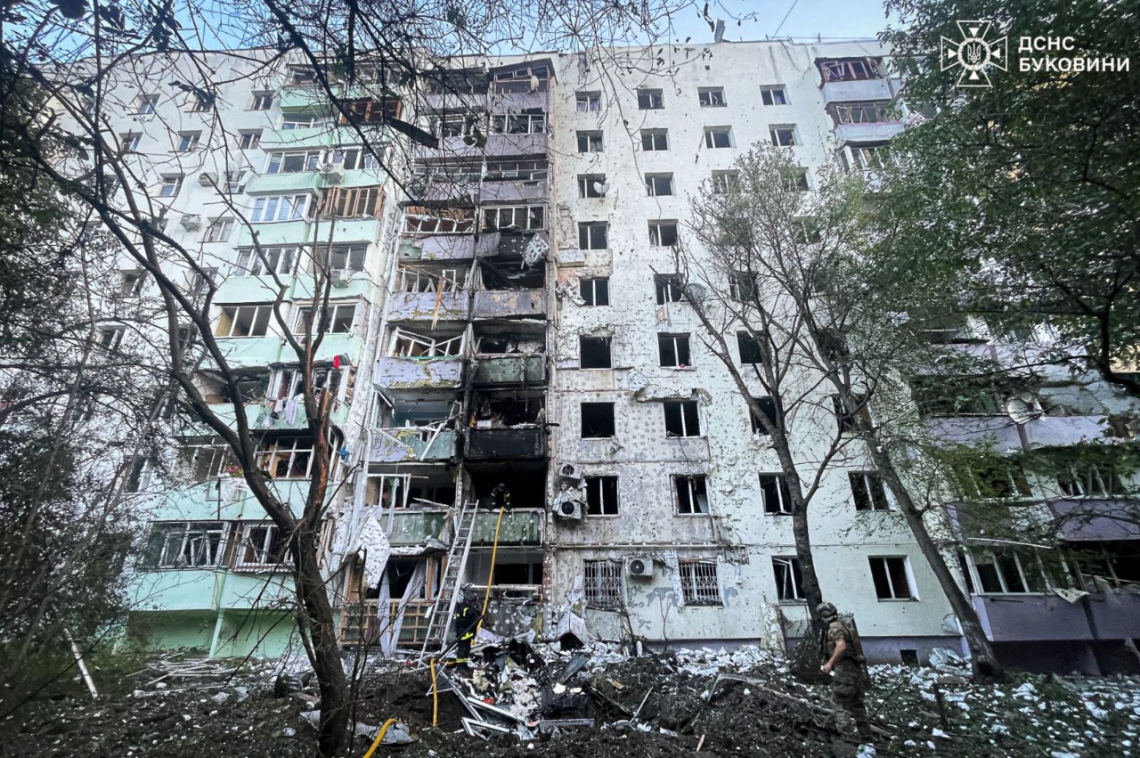Massiccio attacco russo con droni e missili. Zelensky: “Due morti e 20 feriti”