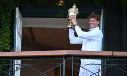Jannik Sinner trionfa a Wimbledon 2025: le reazioni dal mondo della politica