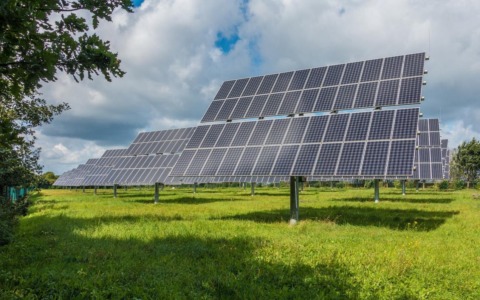 A favore dell’agrifotovoltaico, Meritocrazia Italia chiede nuovi interventi e maggiore informazione