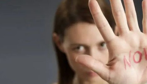 Meritocrazia Italia: “Bene l’introduzione del reato di femminicidio, ma la battaglia non si fermi qui”