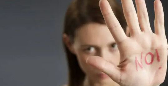 Meritocrazia Italia: “Bene l’introduzione del reato di femminicidio, ma la battaglia non si fermi qui”