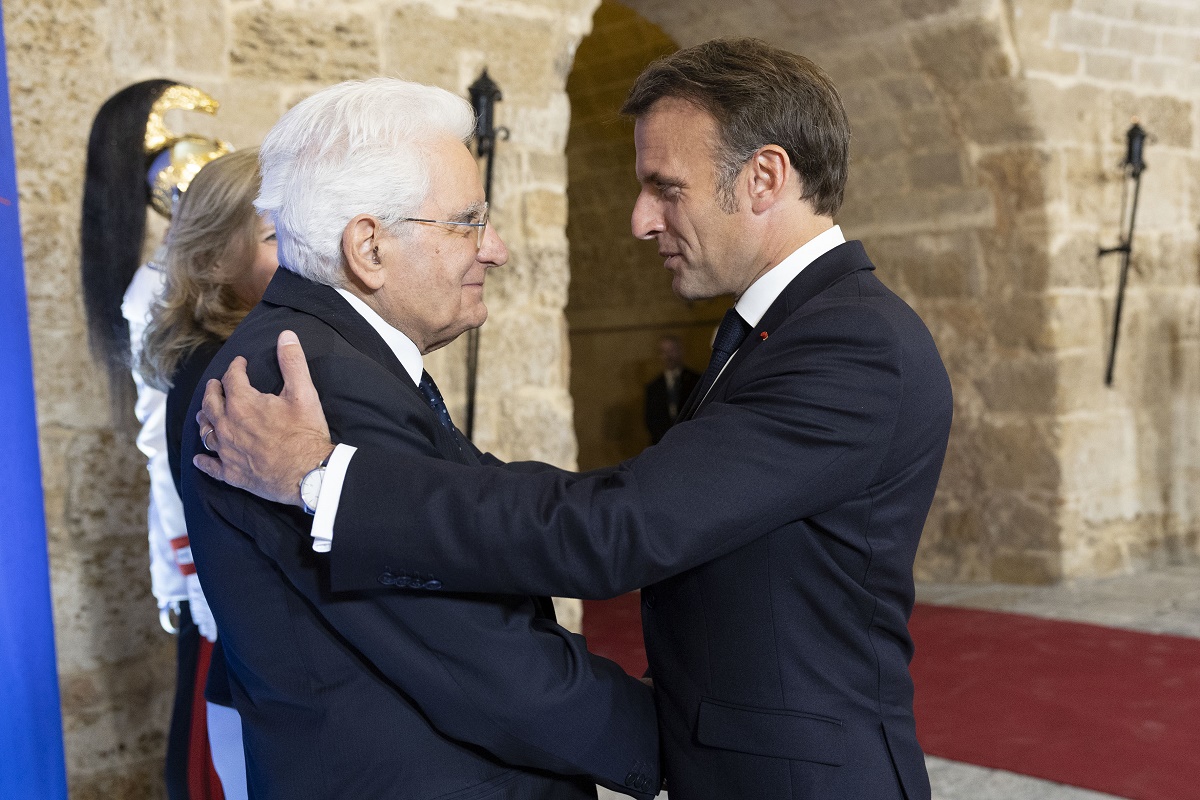 Mattarella a Macron: “Uniti da valori comuni. Competitività Ue nelle nostre mani”