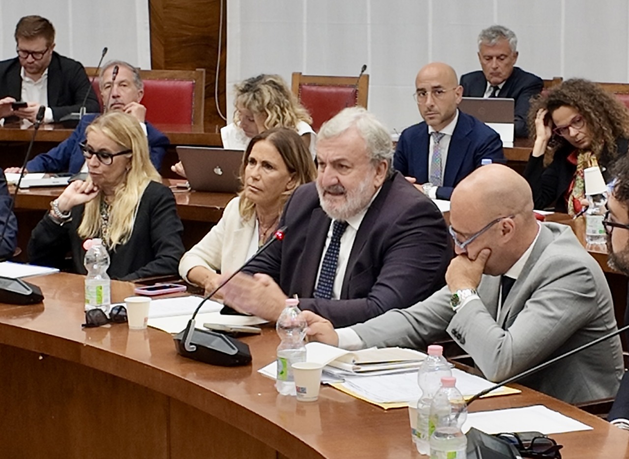 Ex Ilva: Governo, Regione, enti locali e sindacati firmeranno un accordo il 15 luglio