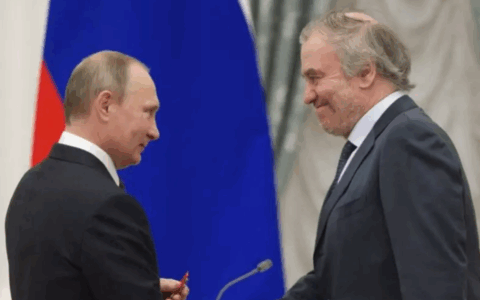 Annullato il concerto di Gergiev alla Reggia di Caserta: pieno sostegno del ministro Giuli